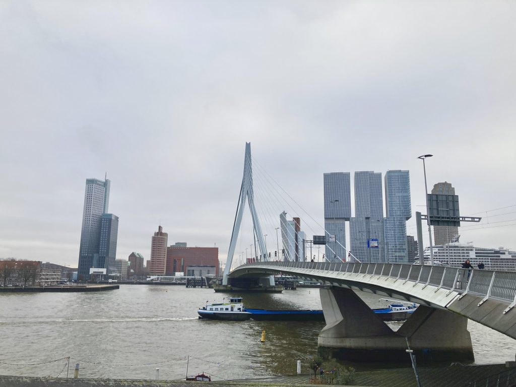 Erasmusbrug, el puente más famoso de Rotterdam